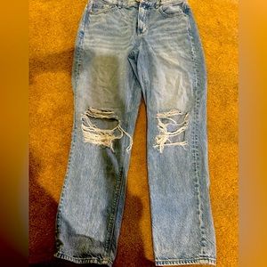 American Eagle Mom Jeans - Size 8 Regular-